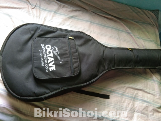 YAMAHA FS100C (Made in Indonesia, Glossy Black finish)